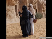 dresscode for arabic women versus ...